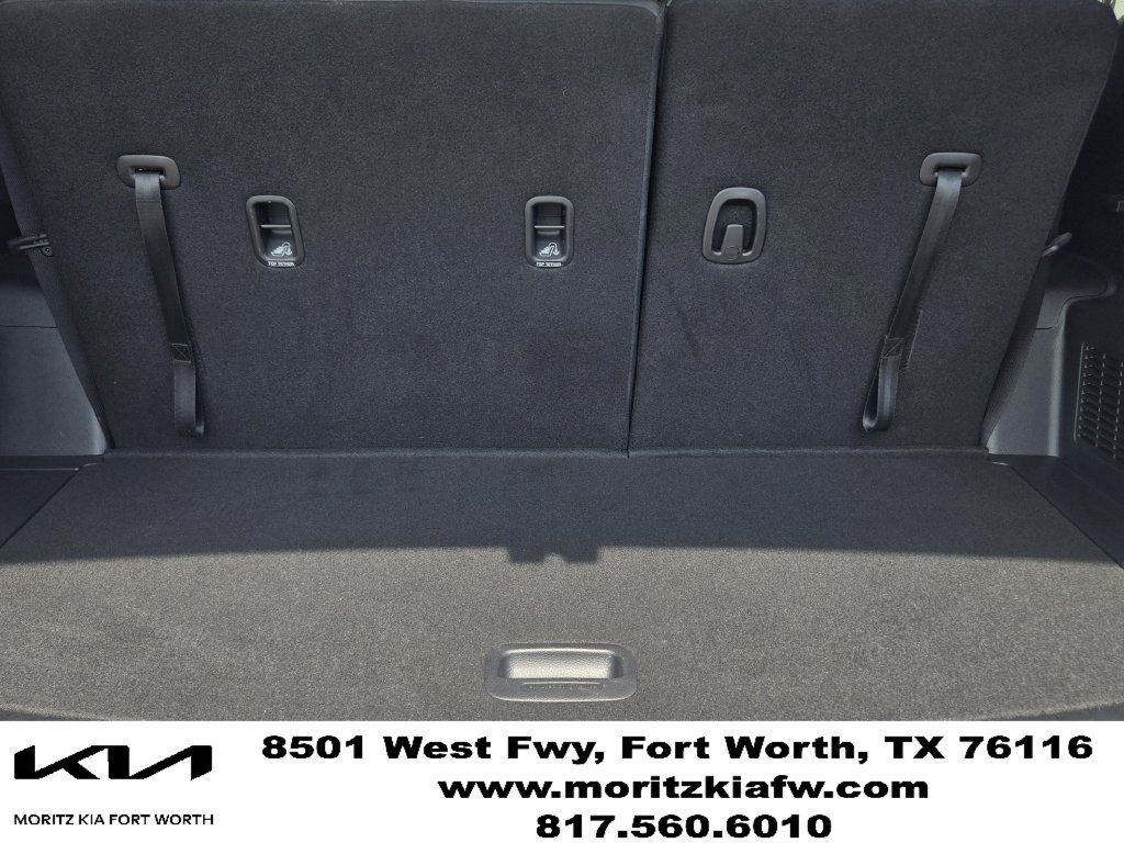 Certified 2025 Kia Telluride EX w/ EX Captain's Chair Package FWD image 32