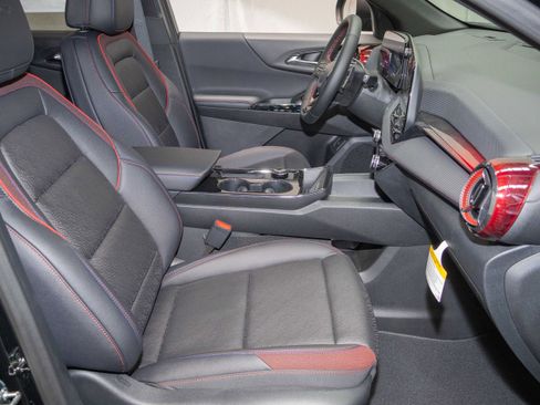 New 2026 Chevrolet Equinox RS w/ Convenience Package III AWD/4WD image 12