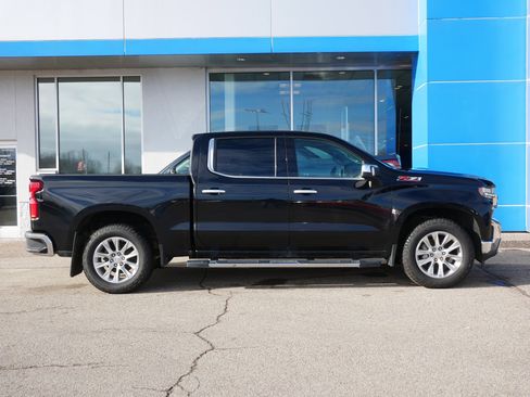 Certified 2022 Chevrolet Silverado 1500 LTZ w/ LTZ Premium Package image 2