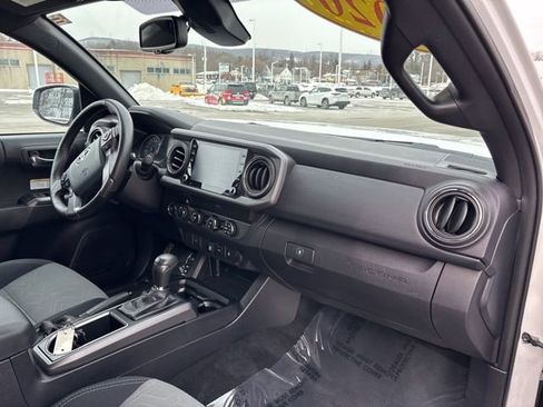 Used 2020 Toyota Tacoma TRD Off-Road w/ Blackout Package image 12