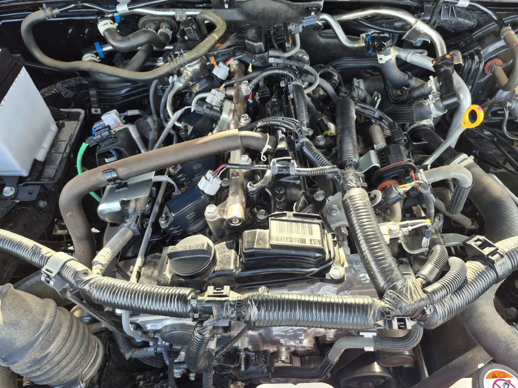 Used 2025 Toyota 4Runner SR5 AWD/4WD image 16