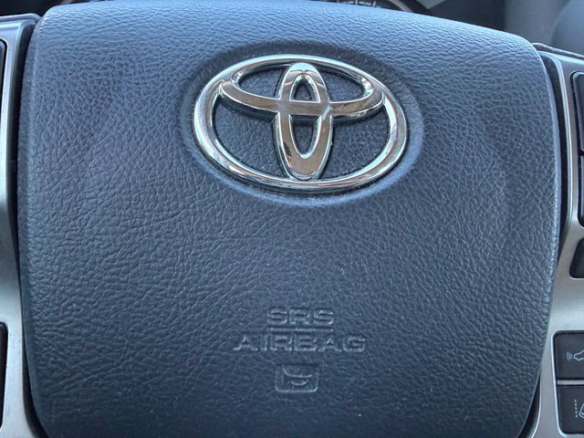 Used 2020 Toyota Tacoma SR5 w/ SR5 Appearance Package (SM) RWD image 26