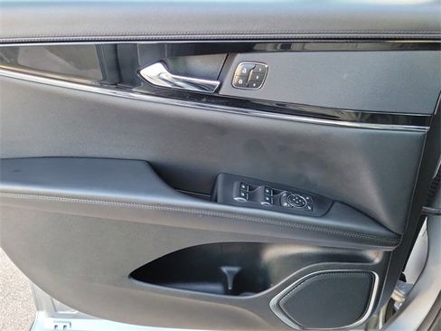 Certified 2023 Lincoln Nautilus AWD w/ Premium Package image 27