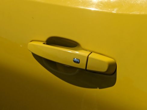 Used 2018 Chevrolet Camaro SS image 19