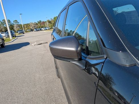 Certified 2026 Subaru Forester Premium image 9