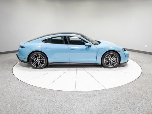 Used 2020 Porsche Taycan 4S AWD/4WD image 31