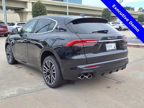 New 2025 Maserati Grecale GT image 8