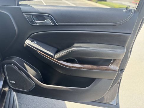 Used 2018 Chevrolet Suburban LT AWD/4WD image 26