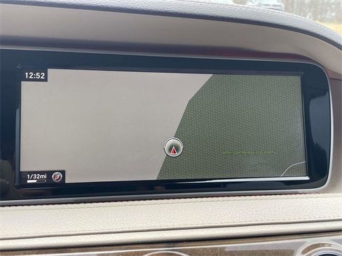 Used 2015 Mercedes-Benz S 550 Sedan image 21