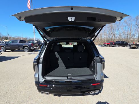 New 2026 Chevrolet Traverse RS image 33