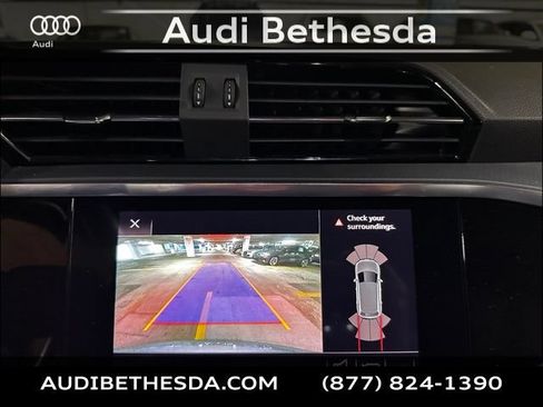 Used 2020 Audi Q3 2.0T Premium w/ Convenience Package AWD/4WD image 23