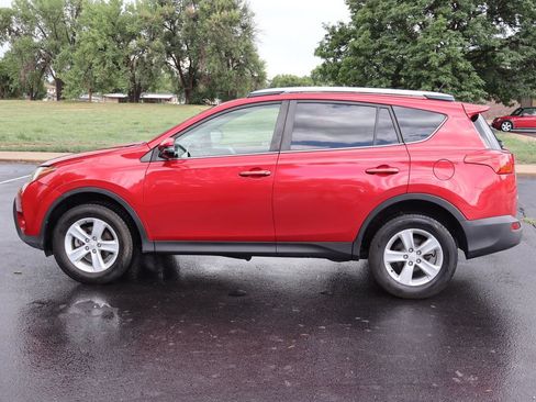 Used 2013 Toyota RAV4 XLE AWD/4WD image 9