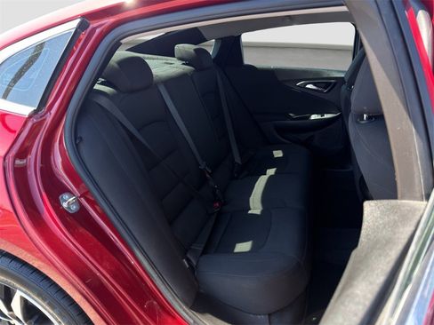 Used 2022 Chevrolet Malibu RS image 19