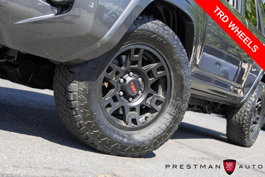 Used 2023 Toyota 4Runner SR5 Premium w/ Moonroof Package AWD/4WD image 14