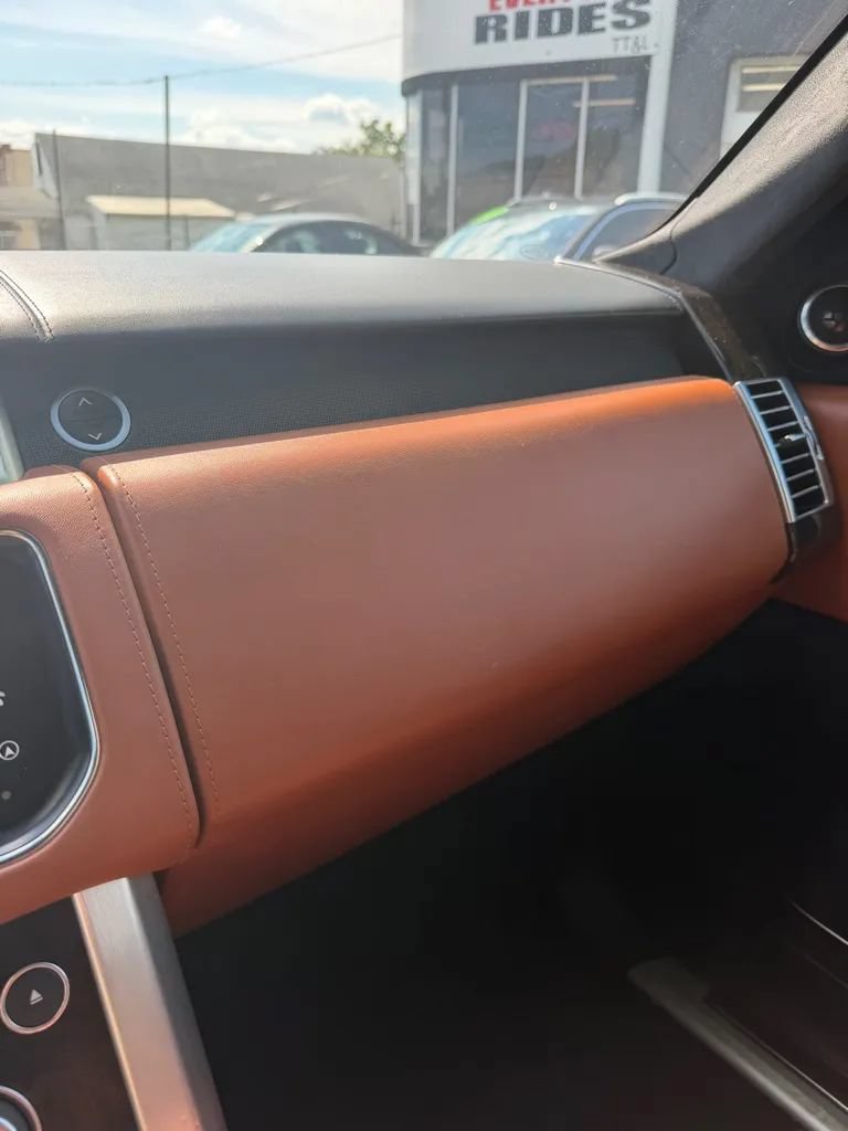 Used 2016 Land Rover Range Rover Autobiography AWD/4WD image 18