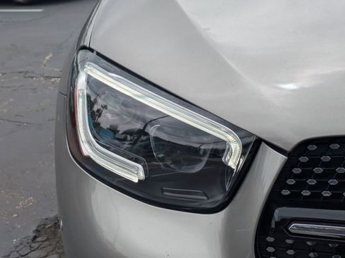 Used 2022 Mercedes-Benz GLC 300 image 11