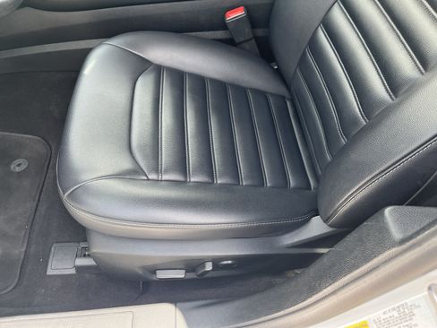 Used 2019 Ford Fusion SEL FWD image 15