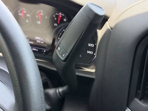 Used 2022 Chevrolet Silverado 1500 Custom Trail Boss AWD/4WD image 19