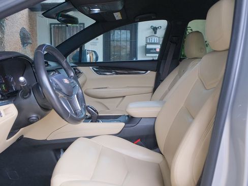 Used 2019 Cadillac XT5 FWD image 13