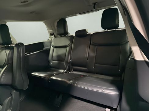 Used 2025 Ford Expedition Platinum AWD/4WD image 28