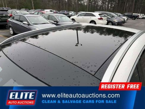 Used 2019 Mercedes-Benz GLC 300 4MATIC image 28