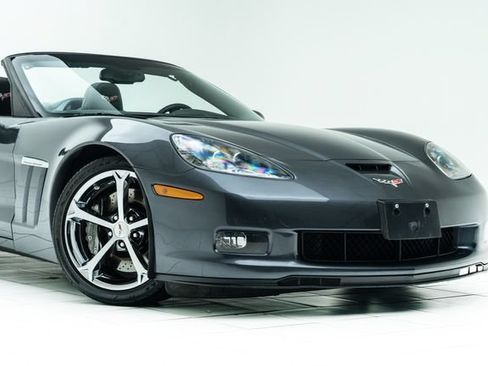 Used 2013 Chevrolet Corvette Grand Sport w/ 3LT Preferred Equipment Group RWD image 4