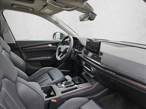 Certified 2023 Audi Q5 2.0T Premium Plus w/ Premium Plus Package AWD/4WD image 11