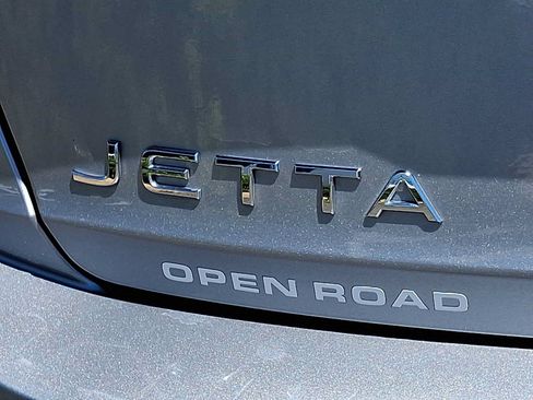 Used 2023 Volkswagen Jetta SE FWD image 28
