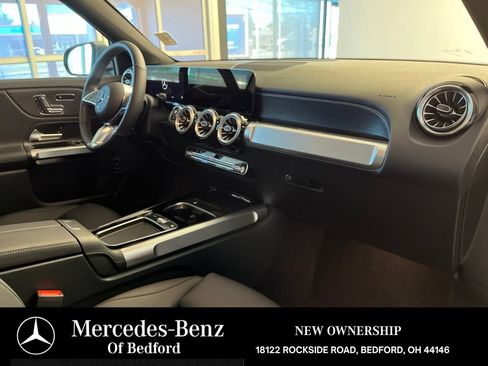 Used 2026 Mercedes-Benz GLB 250 4MATIC image 21