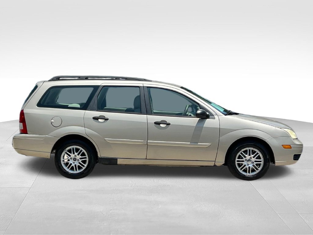 Used 2006 Ford Focus ZXW Wagon FWD image 4