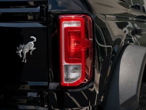 Used 2024 Ford Bronco Black Diamond w/ Sasquatch Package AWD/4WD image 13