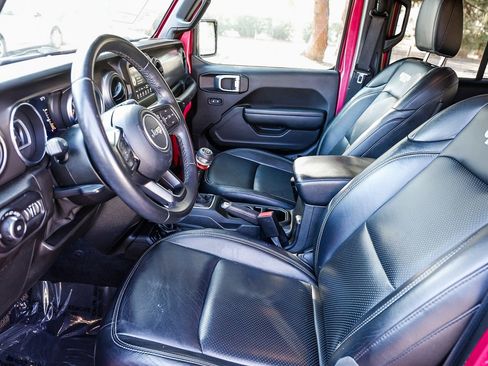 Used 2021 Jeep Wrangler Unlimited Sport image 19