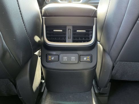 Used 2021 Subaru Outback Limited XT w/ Popular Package #2 AWD/4WD image 43