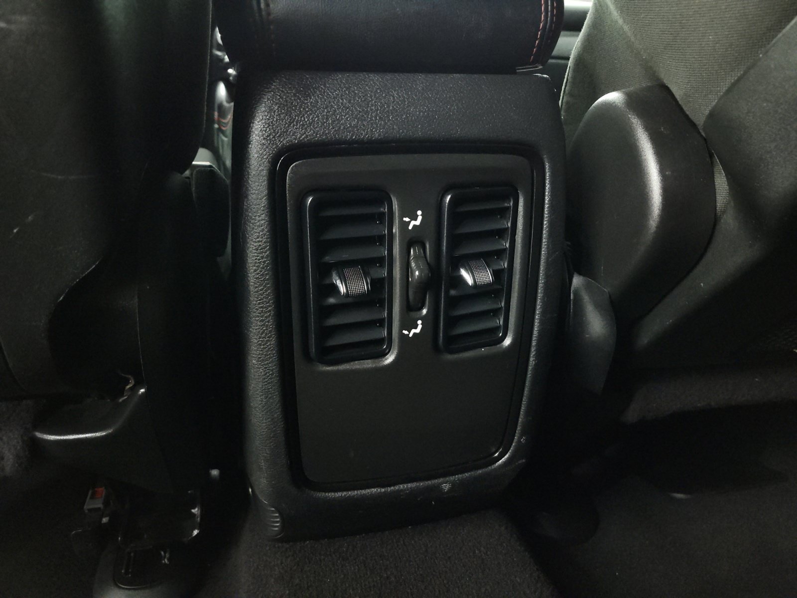 Used 2023 Dodge Durango GT AWD/4WD image 13