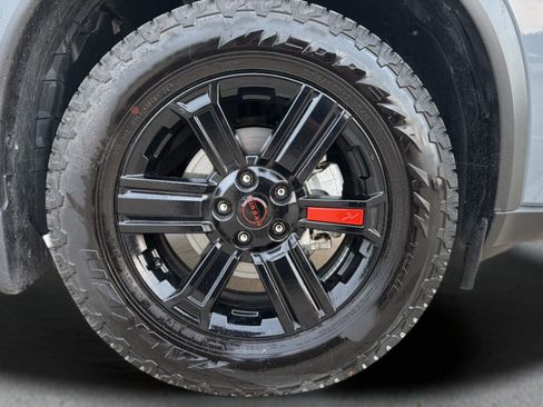 Certified 2025 Nissan Rogue SV AWD/4WD image 23