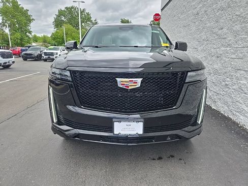 Certified 2024 Cadillac Escalade Sport Platinum w/ LPO, Floor Liner Package AWD/4WD image 28