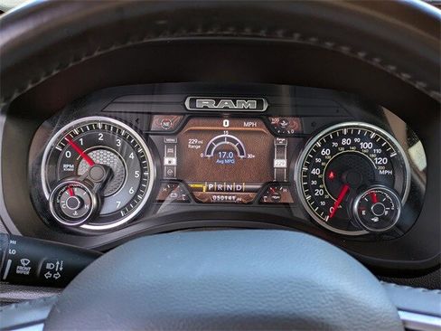 Used 2022 RAM 1500 Laramie image 28