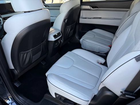 Used 2025 Hyundai Palisade SEL AWD/4WD image 16