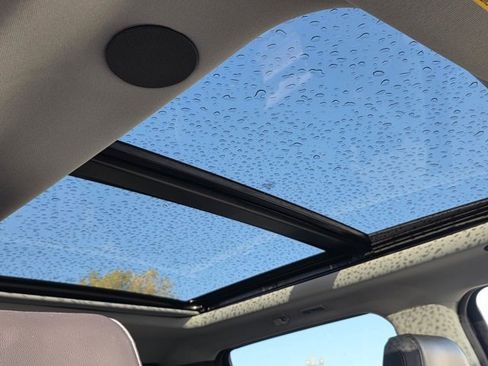 New 2026 Ford F250 Lariat w/ Black Appearance Package image 48