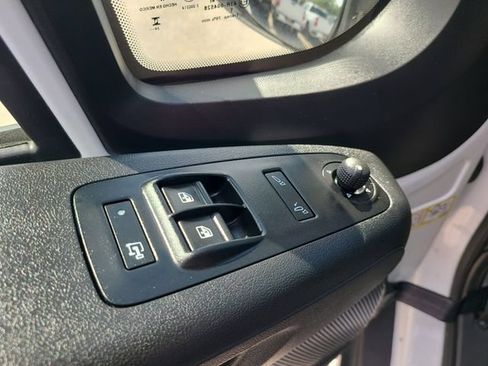 Used 2025 RAM ProMaster 2500 w/ Convenience Group FWD image 11