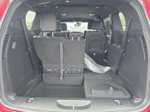 New 2026 Chrysler Pacifica Select AWD/4WD image 17