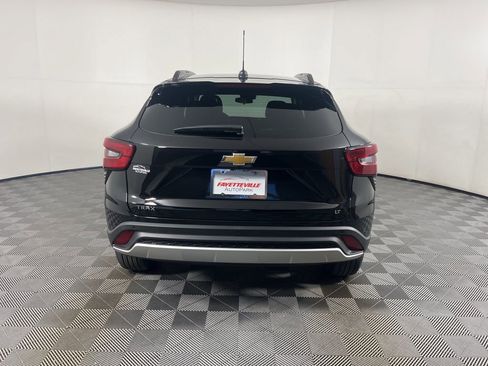 New 2026 Chevrolet Trax LT w/ Driver Confidence Package FWD image 4
