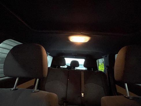 Used 2010 Mercury Mariner 4WD image 33