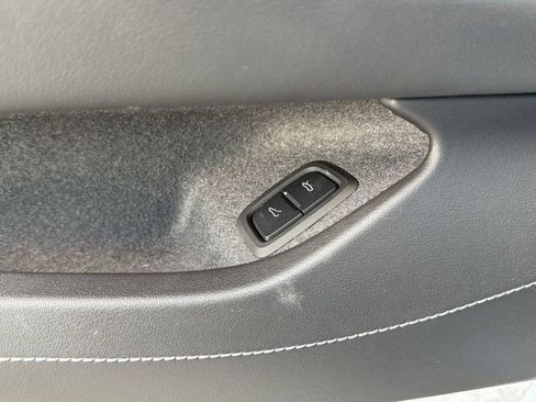 Used 2024 Chevrolet Corvette Stingray Convertible w/ Z51 Performance Package RWD image 24