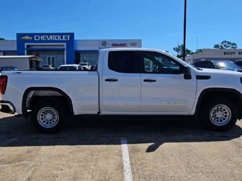 Certified 2025 GMC Sierra 1500 Pro w/ Pro Value Package AWD/4WD image 9