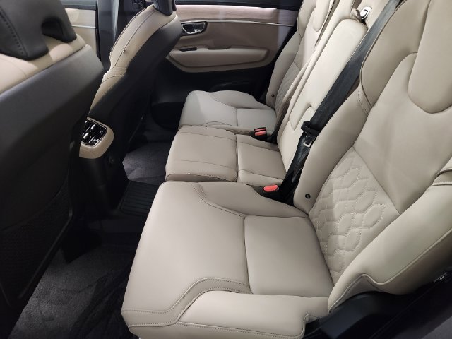 New 2026 Volvo XC90 T8 Plus w/ Protection Package Premier AWD/4WD image 30