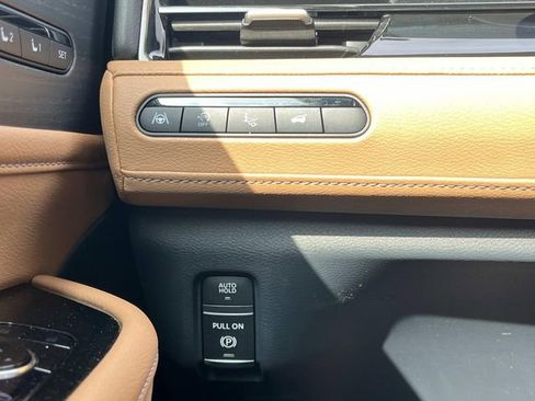 Used 2025 INFINITI QX80 Sensory image 43