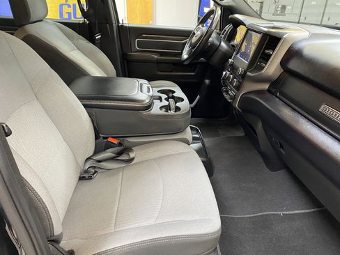 Used 2024 RAM 2500 Big Horn w/ Bed Utility Group image 26