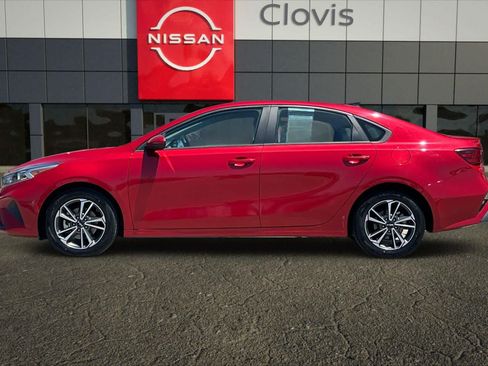 Used 2023 Kia Forte LXS FWD image 6