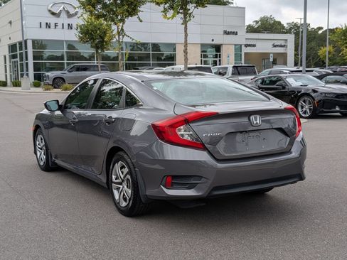 Used 2018 Honda Civic LX image 5